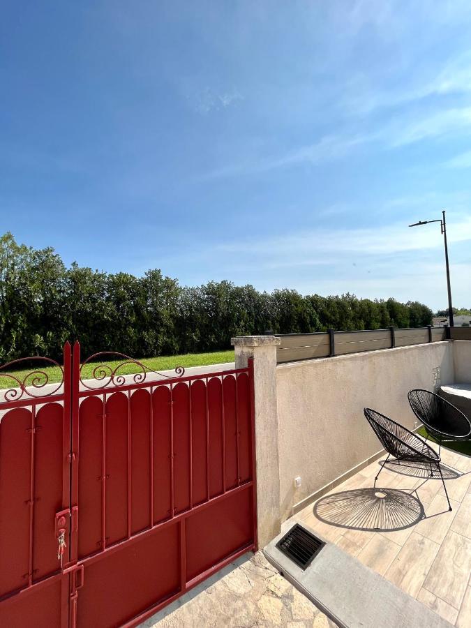 Maison De Charme Avec Jacuzzi Molleges ภายนอก รูปภาพ